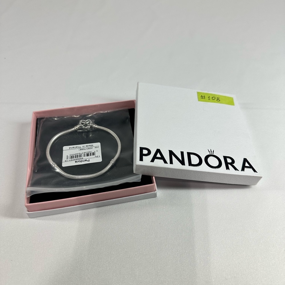 #108 Pandora Moments Silver Snake Chain Bracelet INFINITY Heart Clasp 592645C01